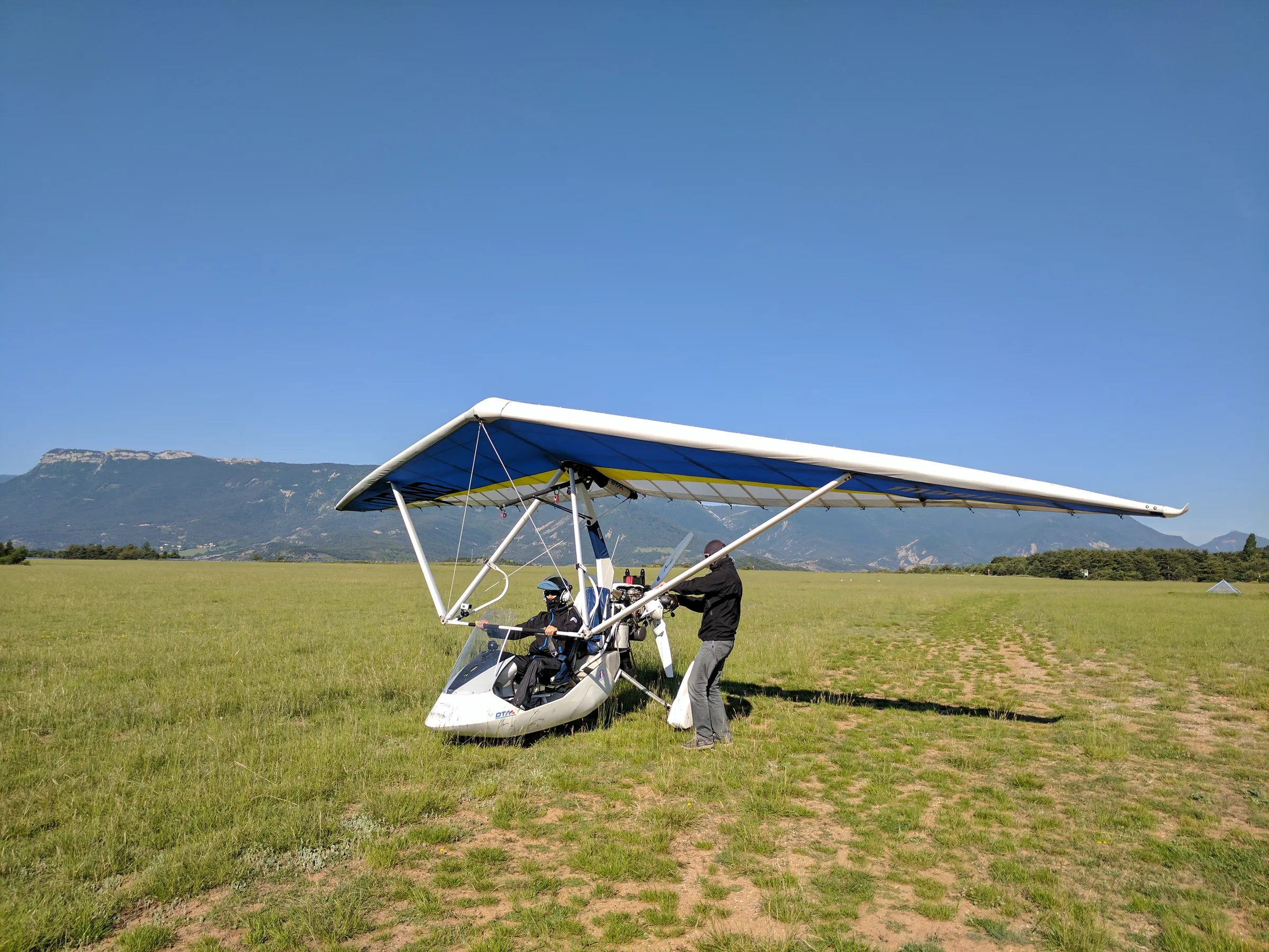 Jan trying out a flex-wing ULM aircraft